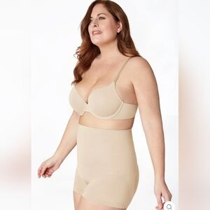 Curveez high waist shorts signature control sz small in beige/nude